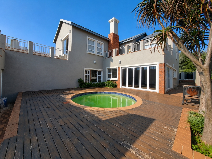 3 Bedroom Property for Sale in Louwlardia Gauteng