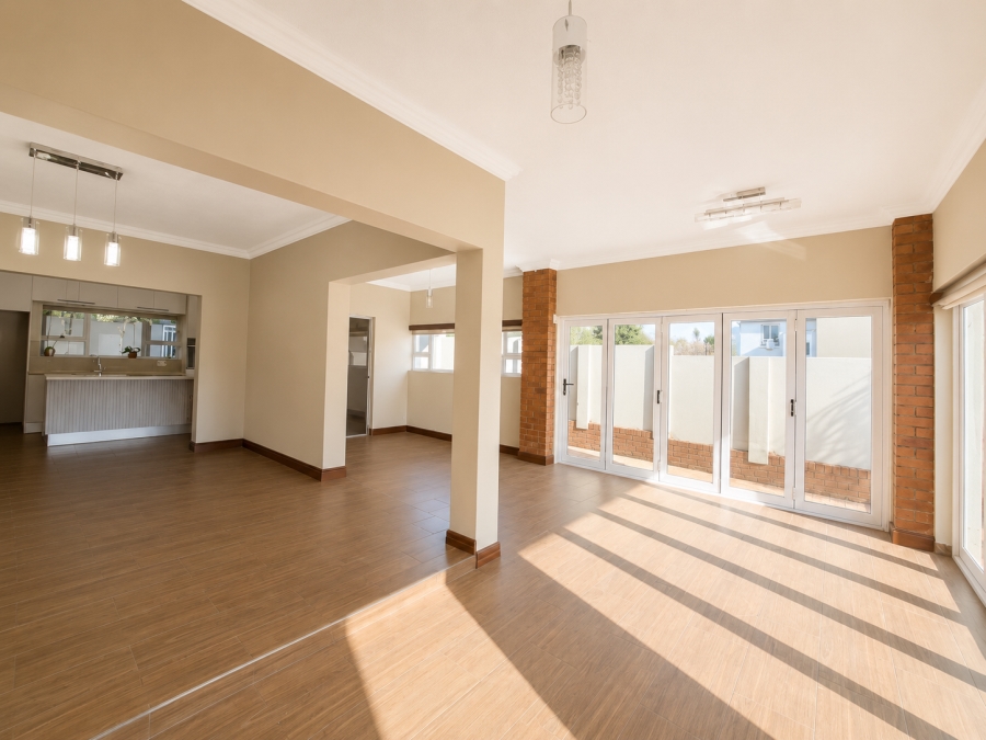 3 Bedroom Property for Sale in Louwlardia Gauteng