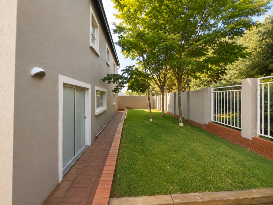 3 Bedroom Property for Sale in Louwlardia Gauteng