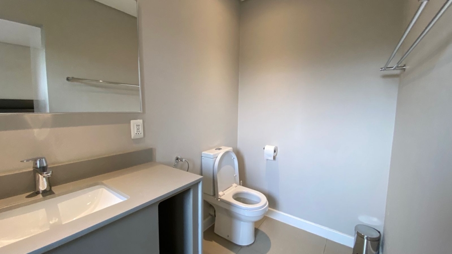 To Let 2 Bedroom Property for Rent in Parkmore Gauteng