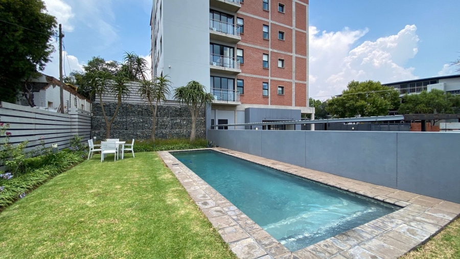 To Let 2 Bedroom Property for Rent in Parkmore Gauteng