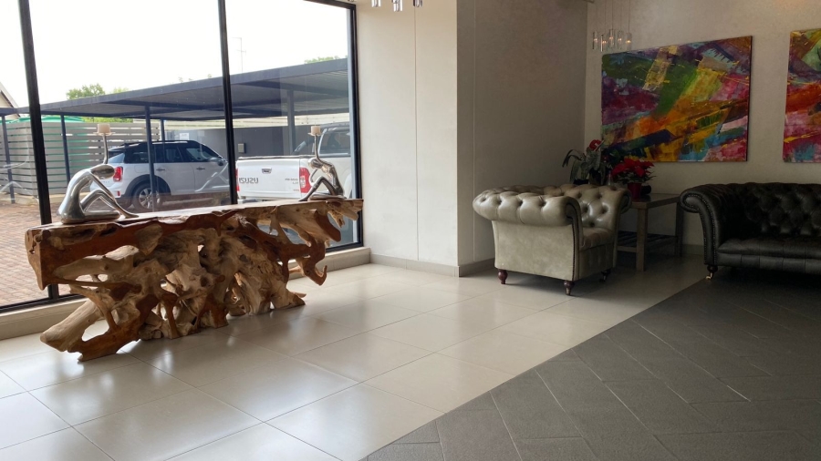 To Let 2 Bedroom Property for Rent in Parkmore Gauteng