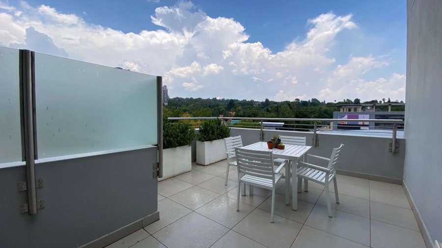 To Let 2 Bedroom Property for Rent in Parkmore Gauteng
