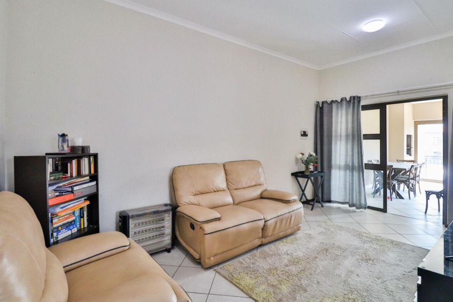 2 Bedroom Property for Sale in Goedeburg Gauteng