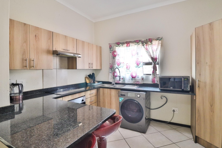2 Bedroom Property for Sale in Goedeburg Gauteng