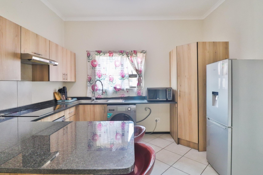 2 Bedroom Property for Sale in Goedeburg Gauteng