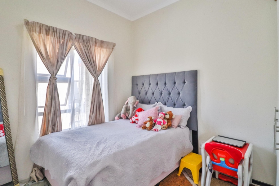 2 Bedroom Property for Sale in Goedeburg Gauteng