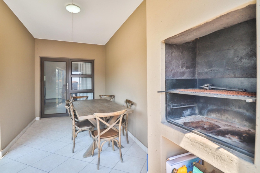 2 Bedroom Property for Sale in Goedeburg Gauteng