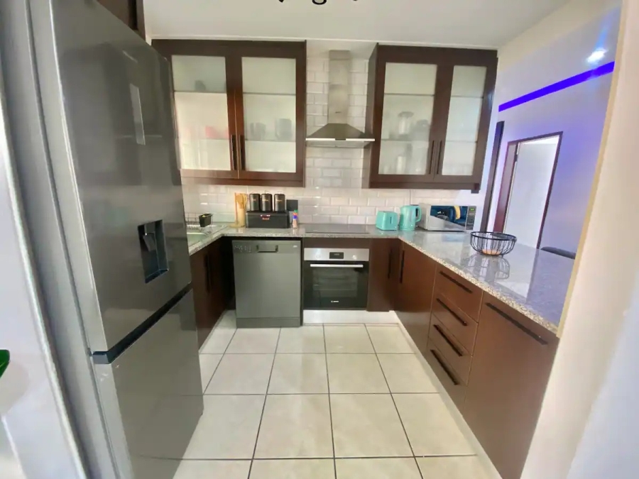 To Let 3 Bedroom Property for Rent in Blairgowrie Gauteng