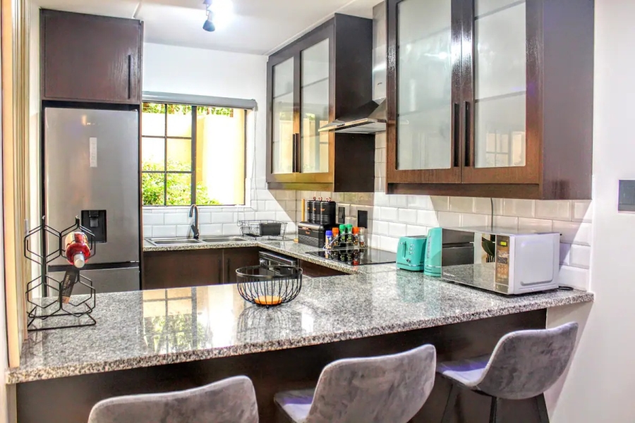 To Let 3 Bedroom Property for Rent in Blairgowrie Gauteng
