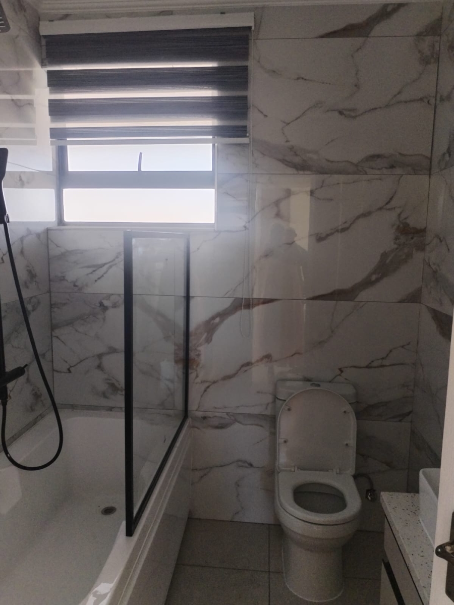 To Let 2 Bedroom Property for Rent in Olifantsfontein Gauteng