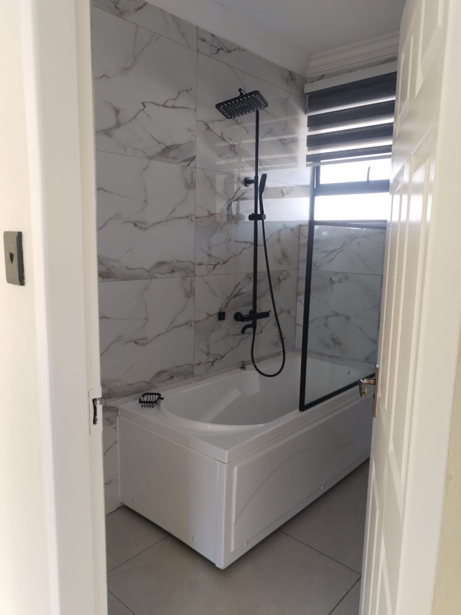 To Let 2 Bedroom Property for Rent in Olifantsfontein Gauteng