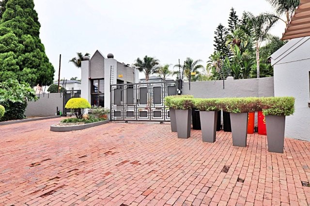 3 Bedroom Property for Sale in Dowerglen Ext 4 Gauteng