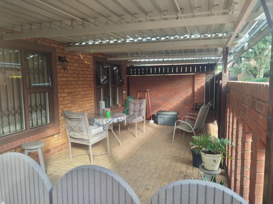 2 Bedroom Property for Sale in Willow Park Manor Gauteng