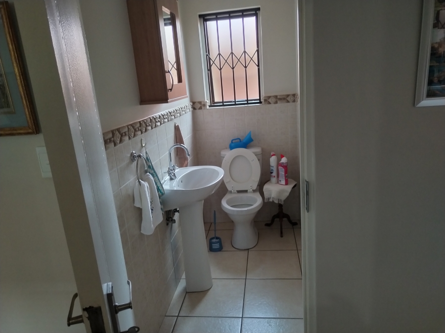 2 Bedroom Property for Sale in Willow Park Manor Gauteng