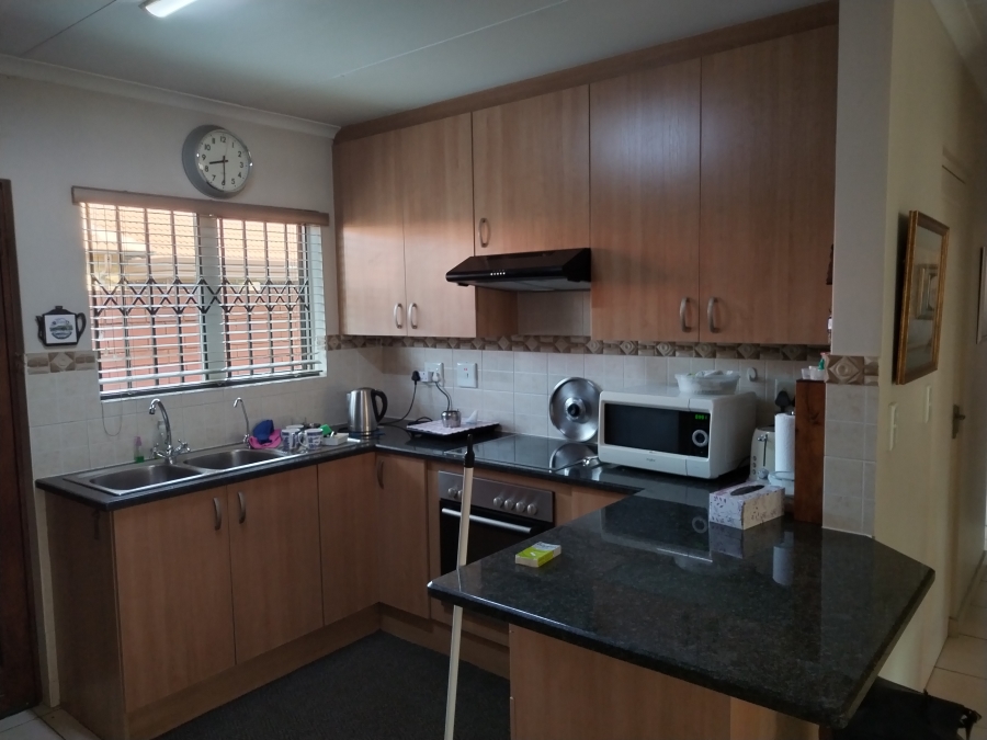 2 Bedroom Property for Sale in Willow Park Manor Gauteng