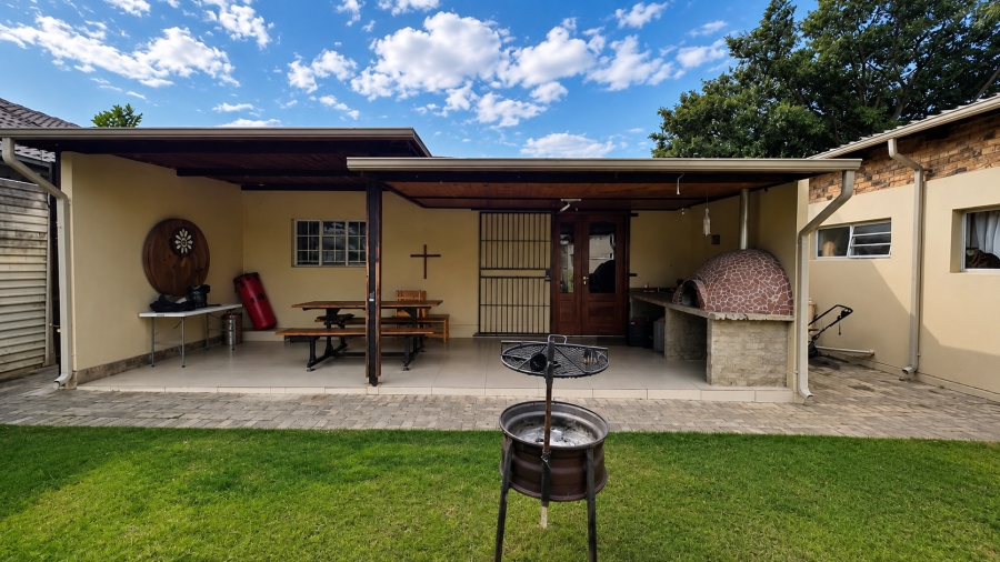3 Bedroom Property for Sale in Rietfontein Gauteng