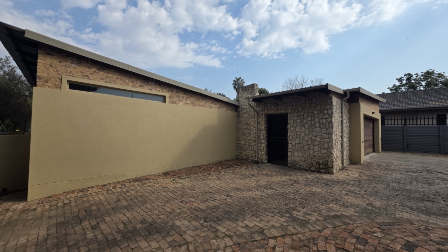 3 Bedroom Property for Sale in Rietfontein Gauteng