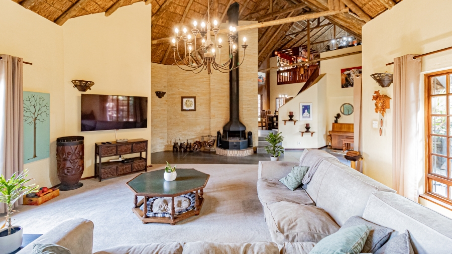5 Bedroom Property for Sale in Moreleta Park Gauteng