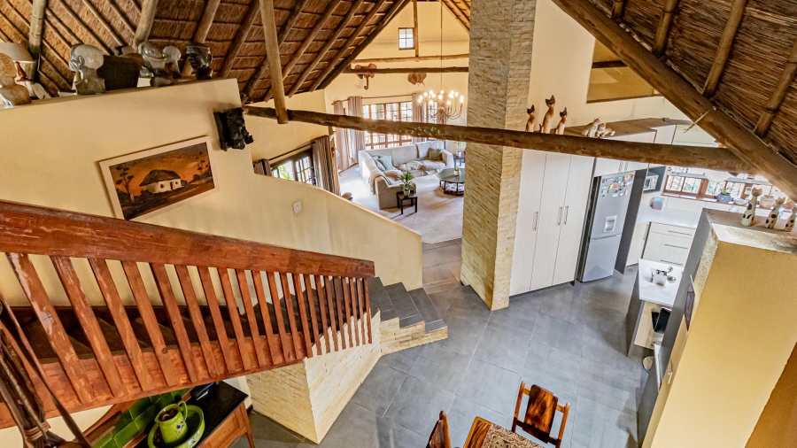 5 Bedroom Property for Sale in Moreleta Park Gauteng