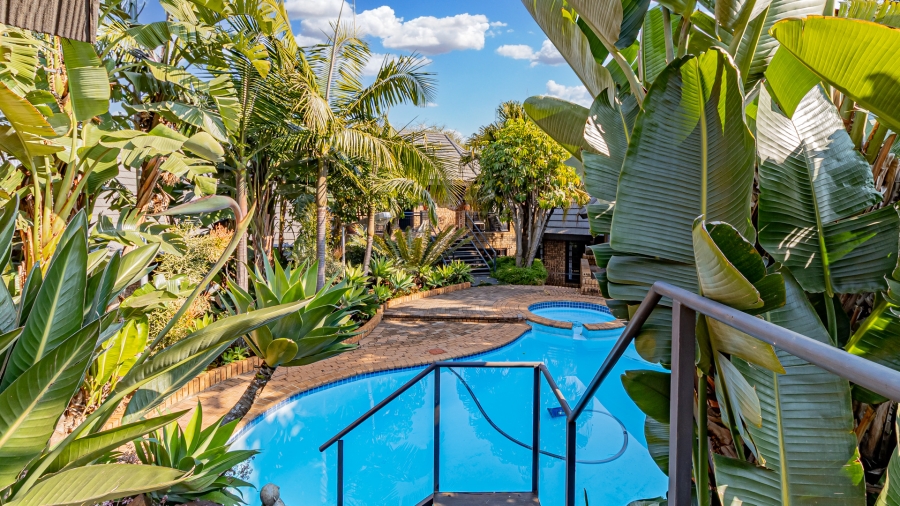 5 Bedroom Property for Sale in Moreleta Park Gauteng