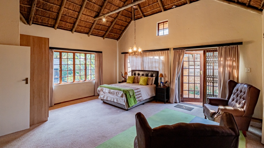 5 Bedroom Property for Sale in Moreleta Park Gauteng