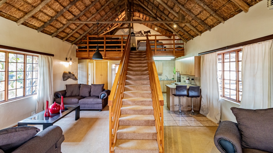 5 Bedroom Property for Sale in Moreleta Park Gauteng