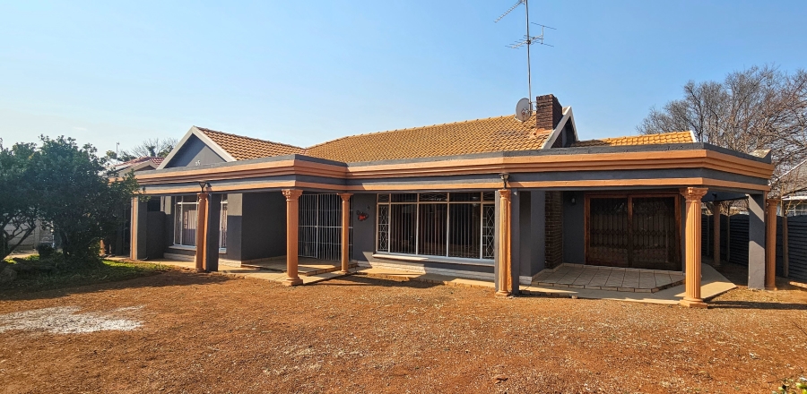 3 Bedroom Property for Sale in Risiville Gauteng
