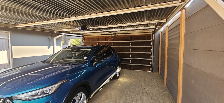 3 Bedroom Property for Sale in Risiville Gauteng
