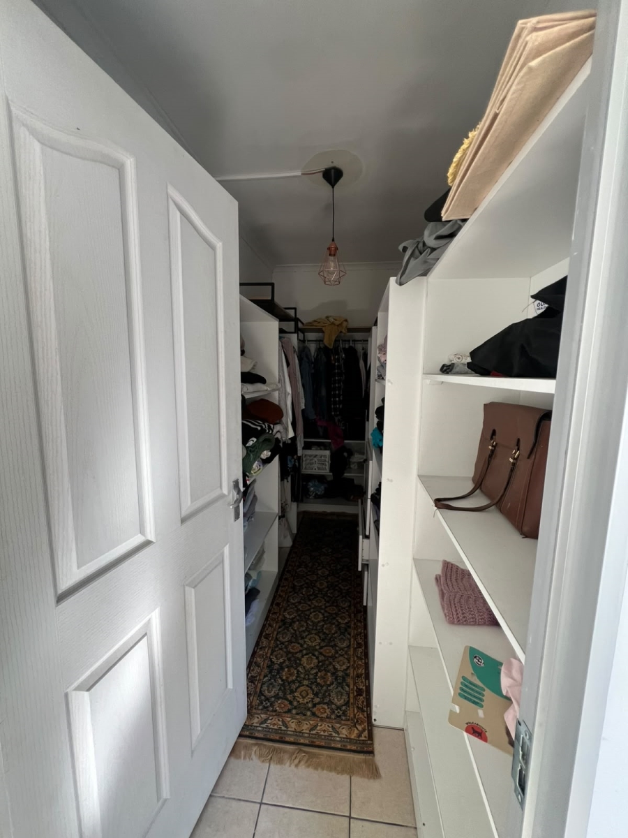 To Let 1 Bedroom Property for Rent in Kew Gauteng