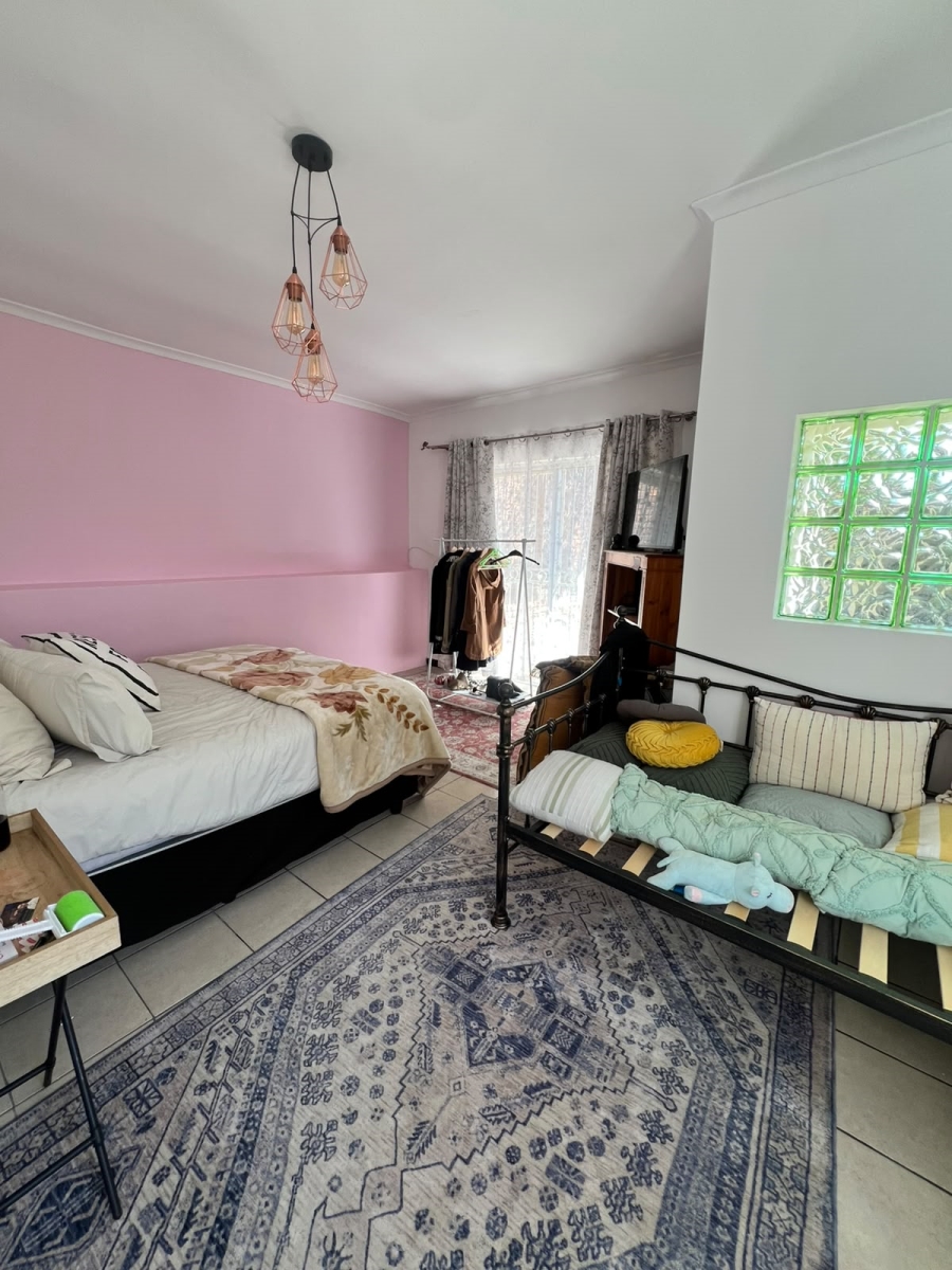 To Let 1 Bedroom Property for Rent in Kew Gauteng