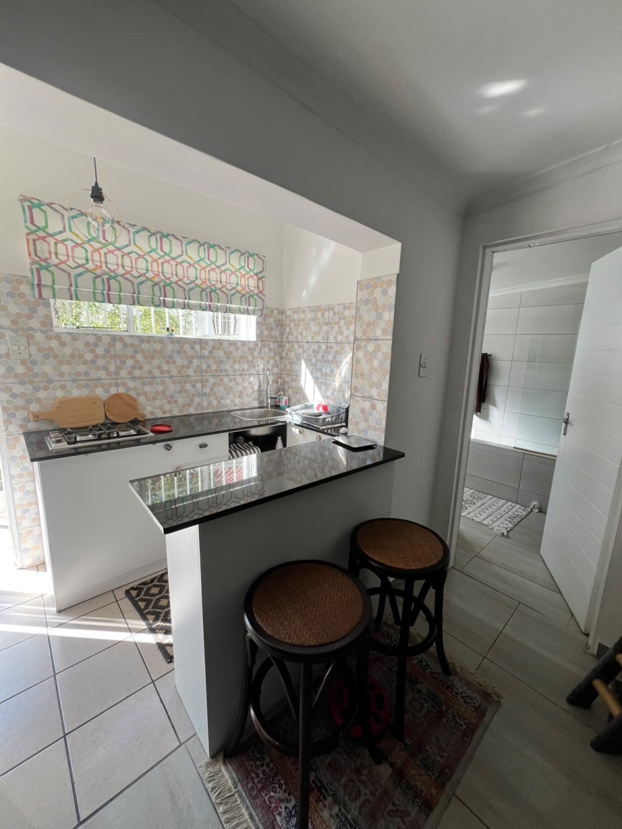 To Let 1 Bedroom Property for Rent in Kew Gauteng