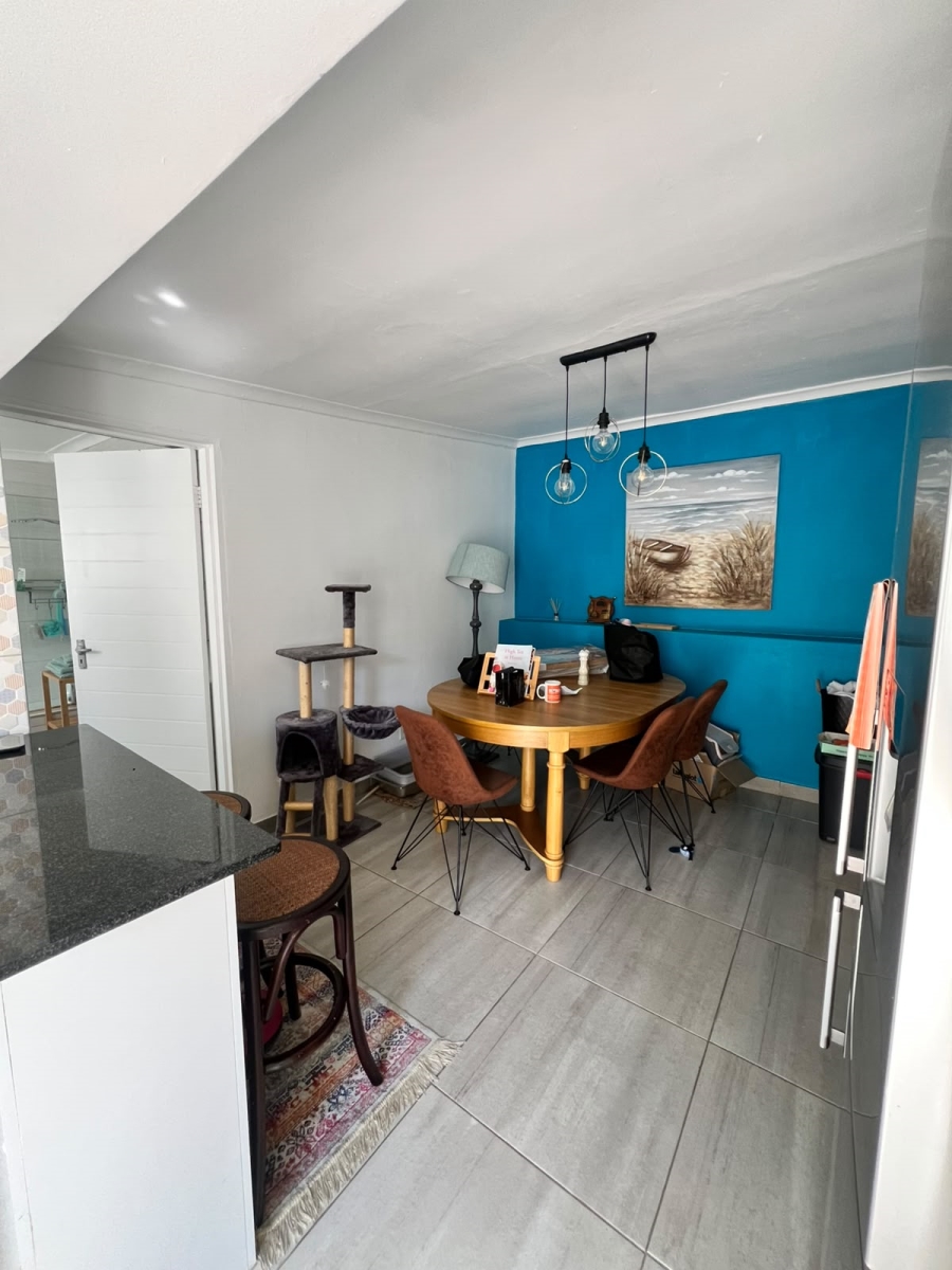 To Let 1 Bedroom Property for Rent in Kew Gauteng