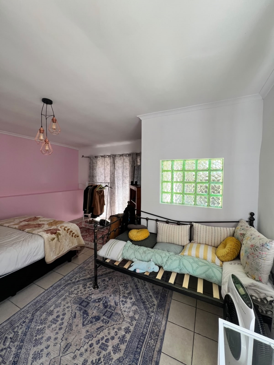 To Let 1 Bedroom Property for Rent in Kew Gauteng