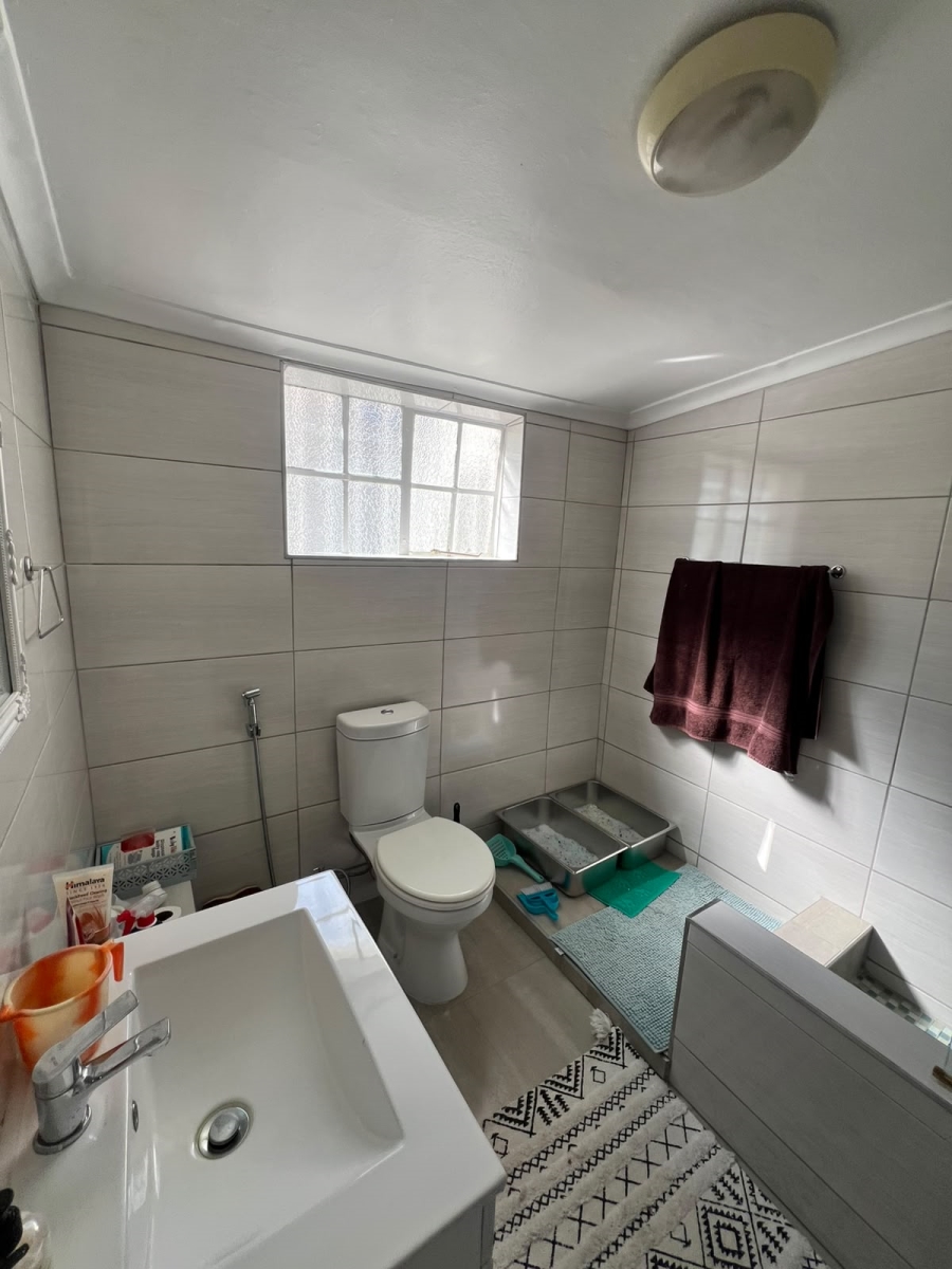 To Let 1 Bedroom Property for Rent in Kew Gauteng