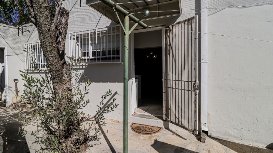 To Let 1 Bedroom Property for Rent in Kew Gauteng