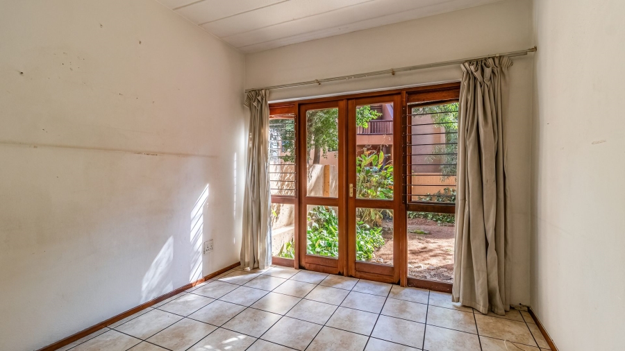 To Let 1 Bedroom Property for Rent in Douglasdale Gauteng