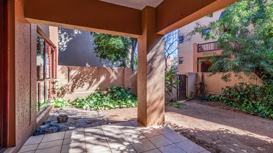 To Let 1 Bedroom Property for Rent in Douglasdale Gauteng