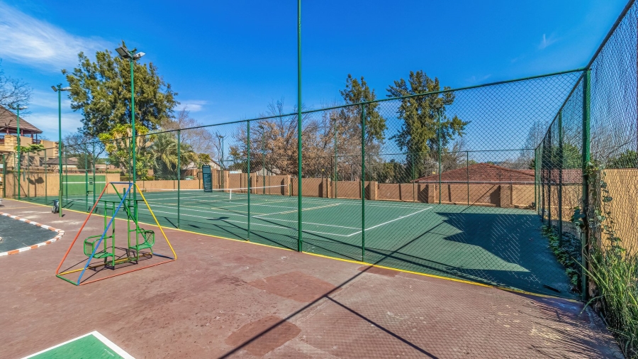 To Let 1 Bedroom Property for Rent in Douglasdale Gauteng