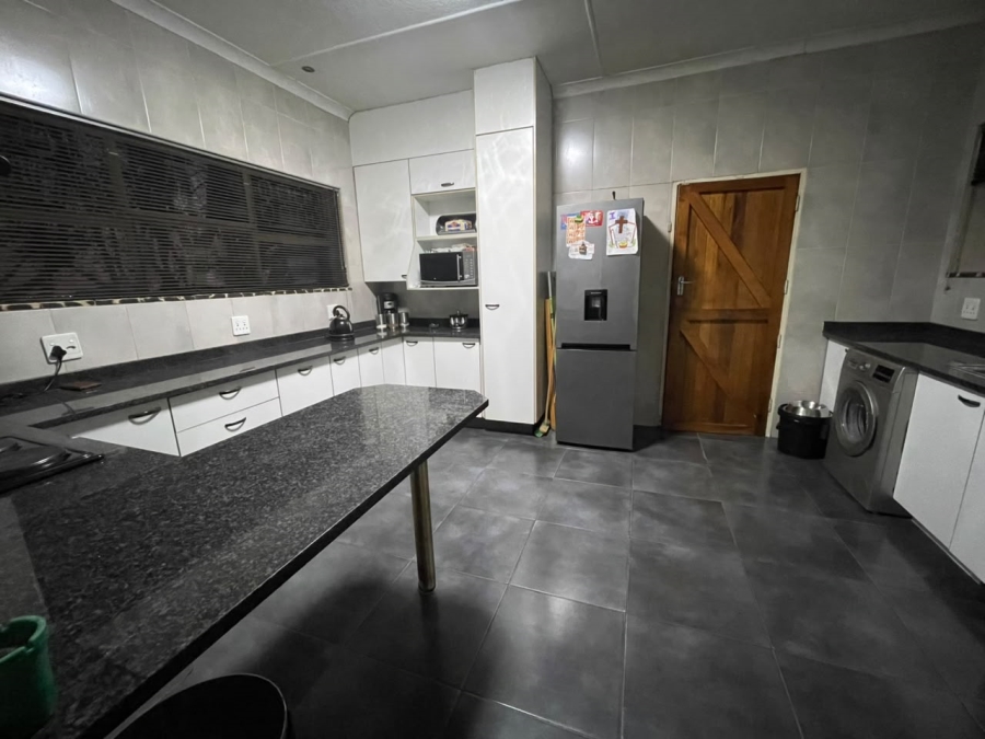 To Let 3 Bedroom Property for Rent in Hazelpark Gauteng