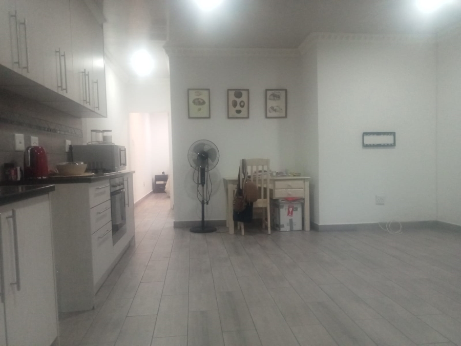 To Let 1 Bedroom Property for Rent in Lambton Gauteng