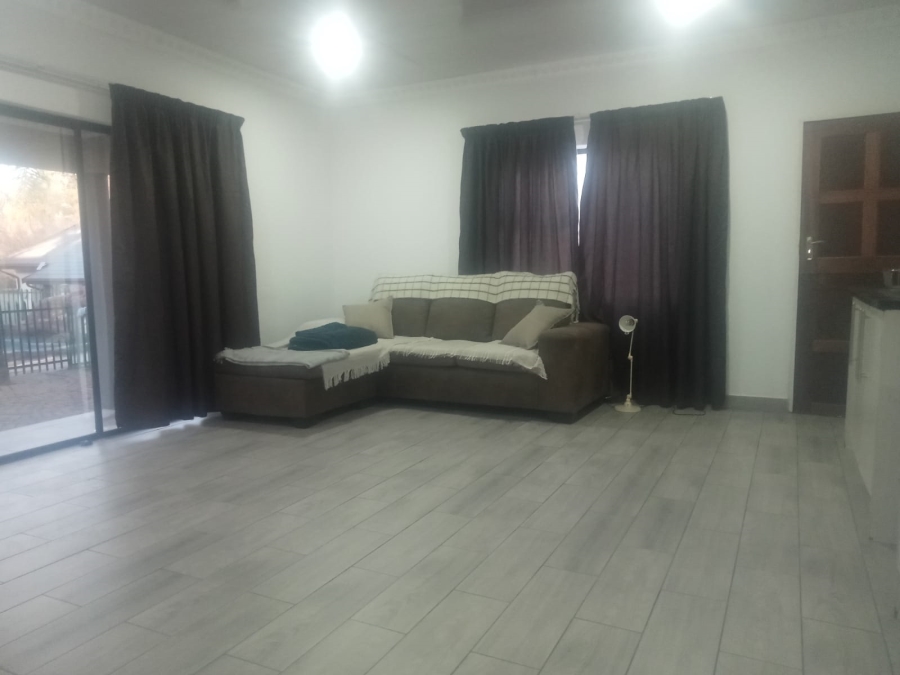 To Let 1 Bedroom Property for Rent in Lambton Gauteng