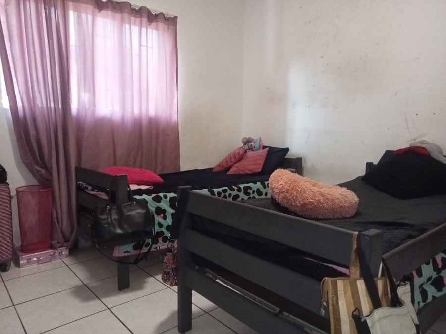 To Let 2 Bedroom Property for Rent in Lambton Gauteng