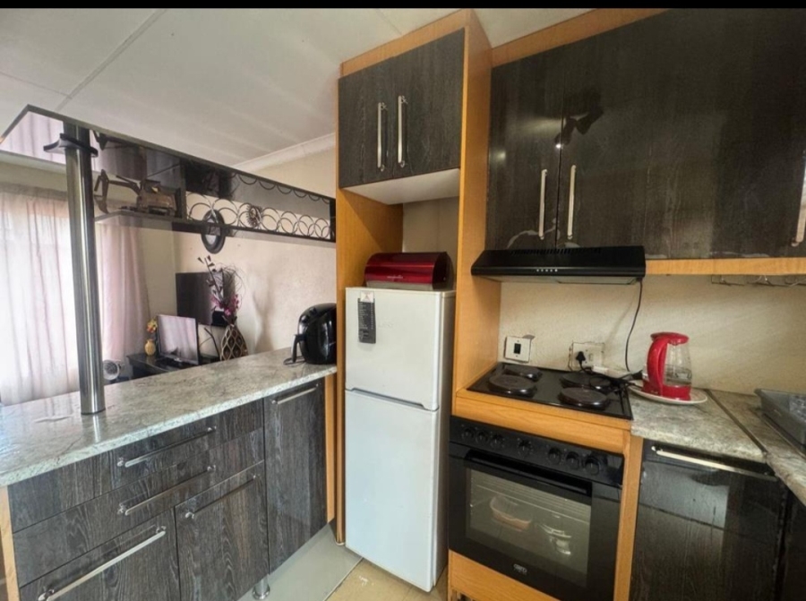 To Let 2 Bedroom Property for Rent in Union Gauteng