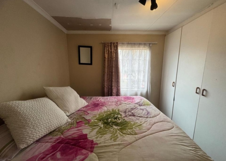 To Let 2 Bedroom Property for Rent in Union Gauteng