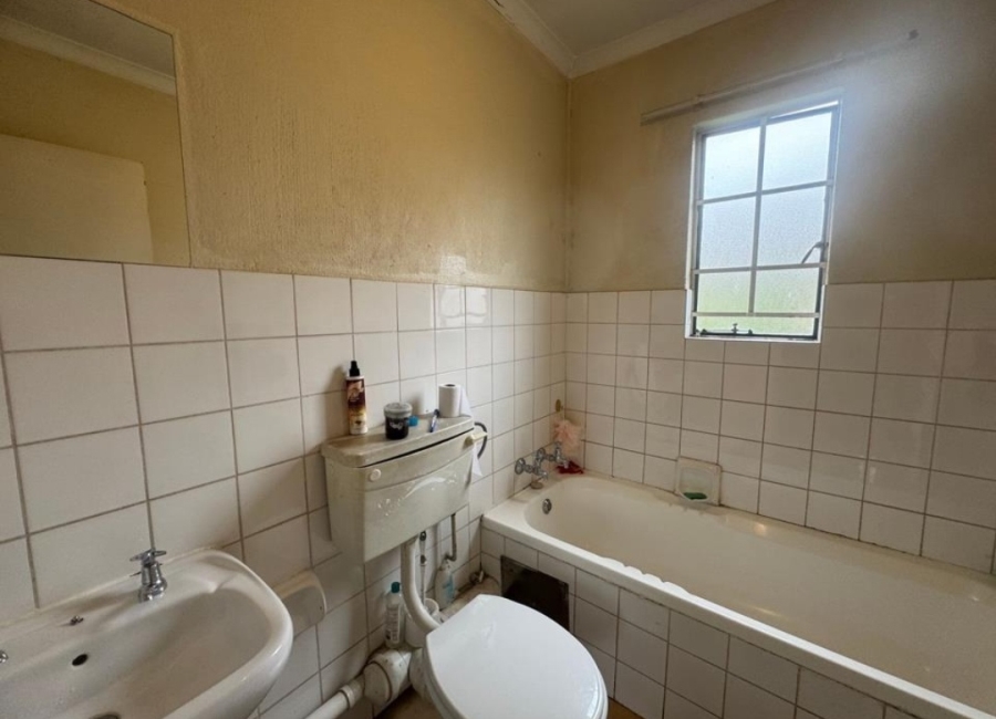 To Let 2 Bedroom Property for Rent in Union Gauteng