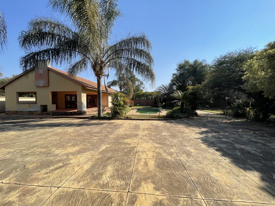10 Bedroom Property for Sale in Montana Gauteng