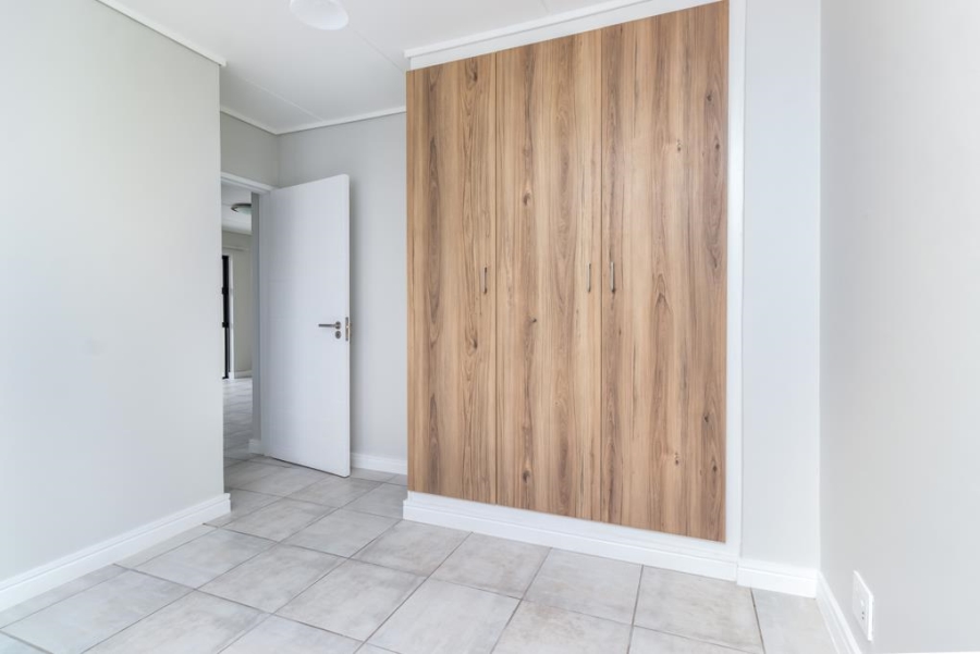 1 Bedroom Property for Sale in Linbro Park Gauteng