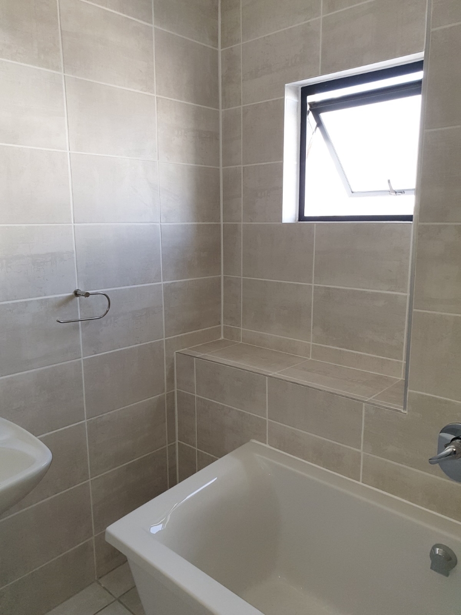 1 Bedroom Property for Sale in Linbro Park Gauteng
