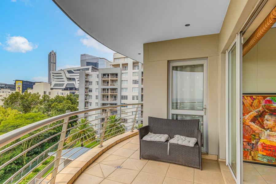 To Let 2 Bedroom Property for Rent in Sandhurst Gauteng